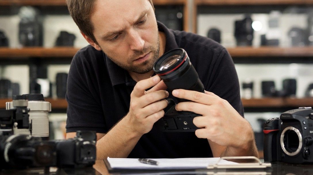 What Professional Camera Buyers Check Before Buying Your Used Camera